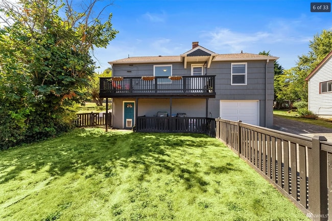 Building Photo - 2136 N Callow Ave