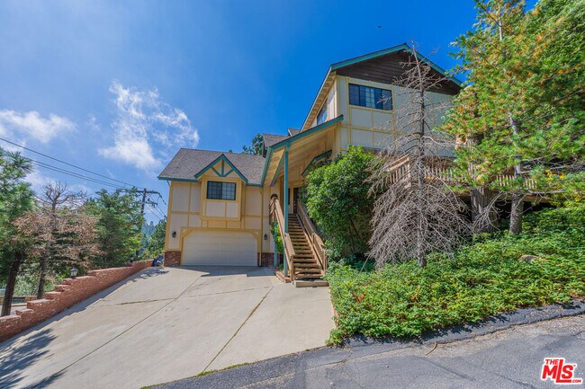 Building Photo - 676 Zurich Dr