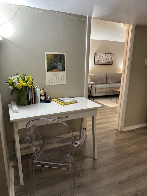 Foto del edificio - 1421 F St NE