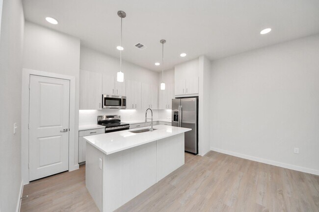 Foto del edificio - 21913 Corey Rushing Ln
