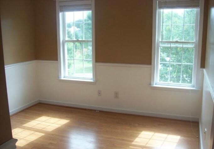 Building Photo - 11416 Caruthers Way