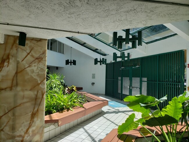 Foto del edificio - 11750 SW 18th St