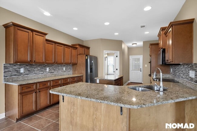 Foto del edificio - 4886 Fox Springs Dr