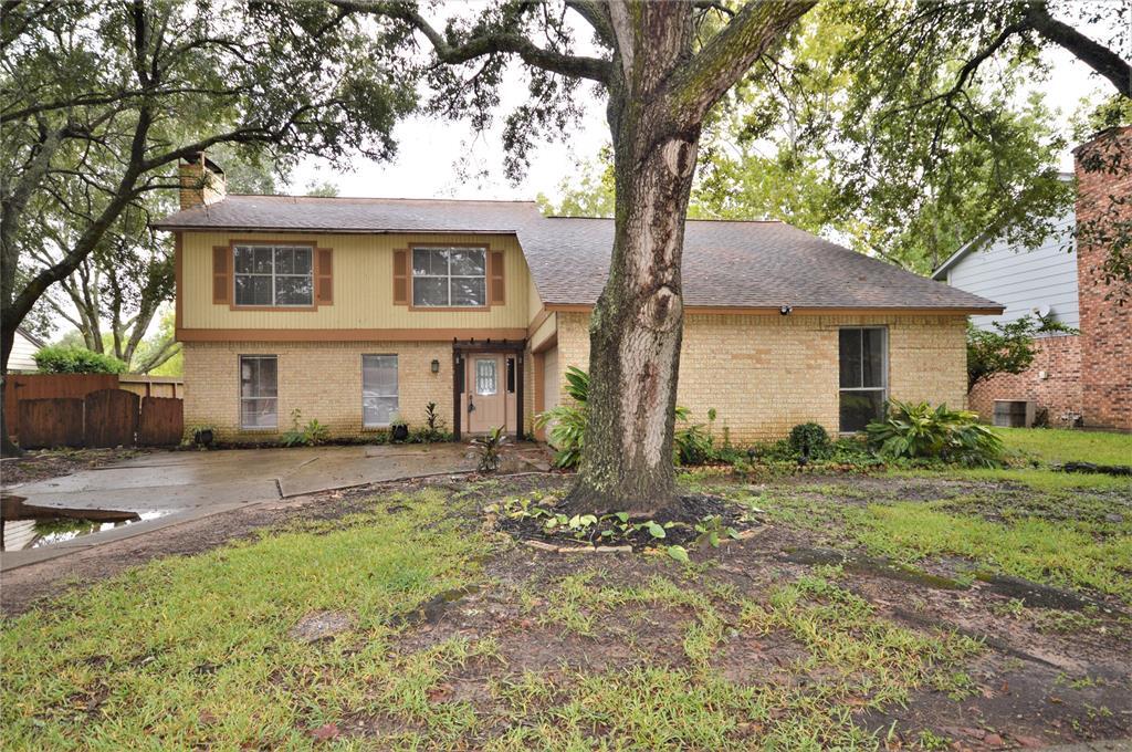 232 E Castle Harbour Dr, Friendswood, TX 77546 House for Rent in