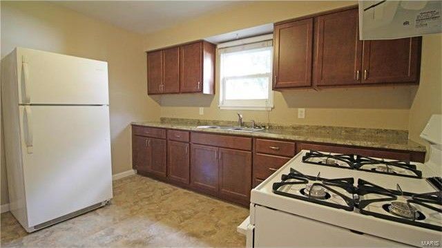 Foto del edificio - 652 N 38th St