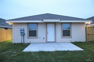 Building Photo - 9 Coyote Hls