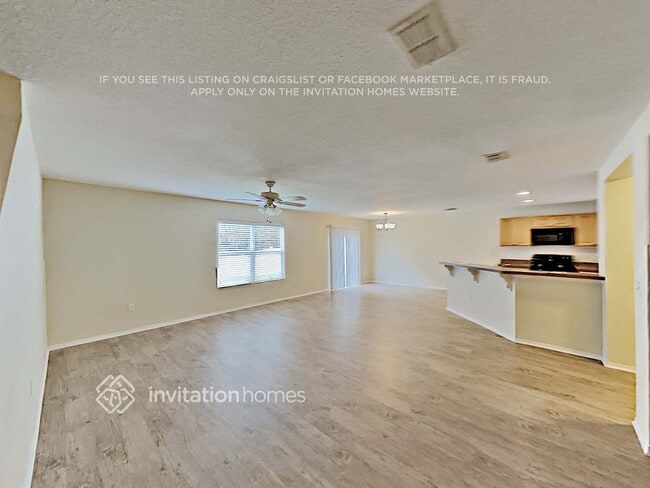 Building Photo - 7273 Wakeview Dr