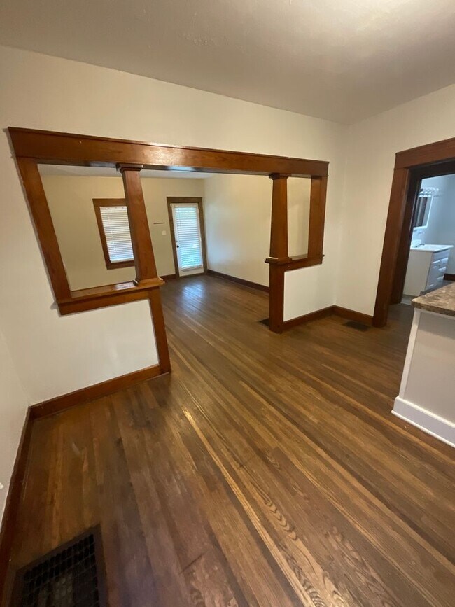 Building Photo - ***AVAILABLE AUGUST 2027*** 3 Bedroom /  2 Bath House