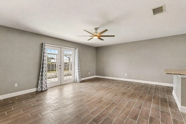 Building Photo - Newgate Street Northwest