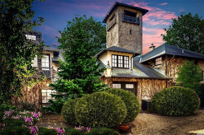 Foto del edificio - 407 Centre Island Rd