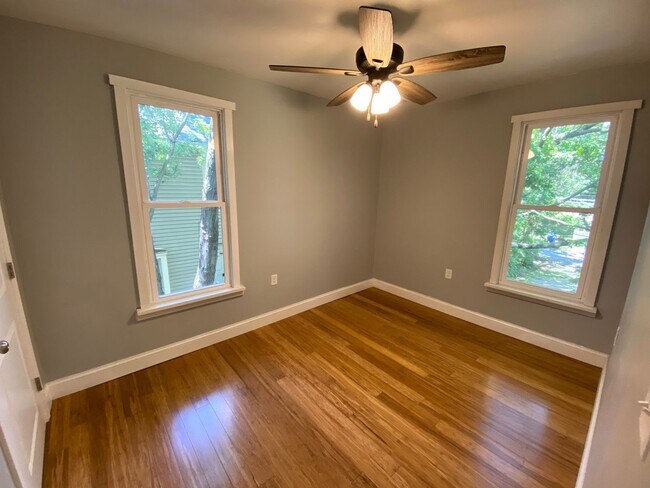 Foto del edificio - 460 Alden Ave