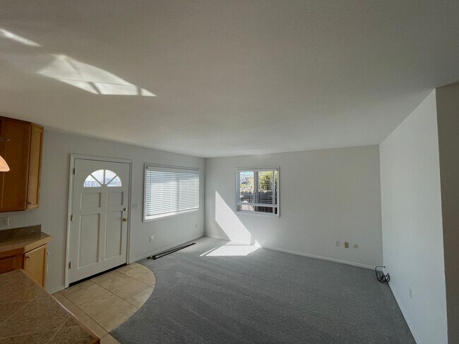 Foto del edificio - Three bedroom, one bath house in desirable...