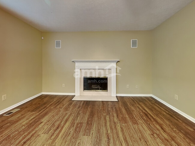 Building Photo - 8676 Woolstone Ct