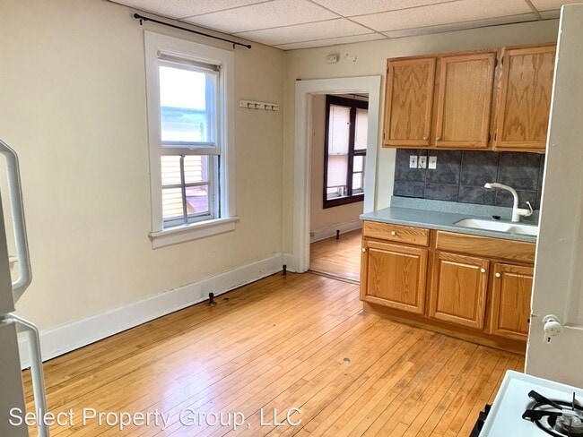 Building Photo - 1650 N Arlington Pl
