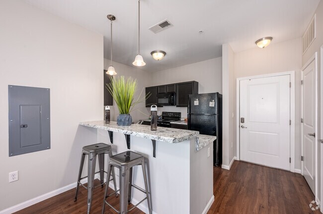2 habitaciones, 2 baños - 771 pies cuadrados - Cocina - The Annex of Terre Haute