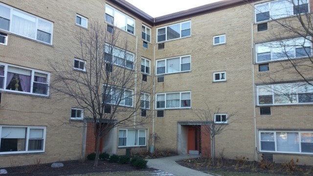 Primary Photo - 4921 Crain St