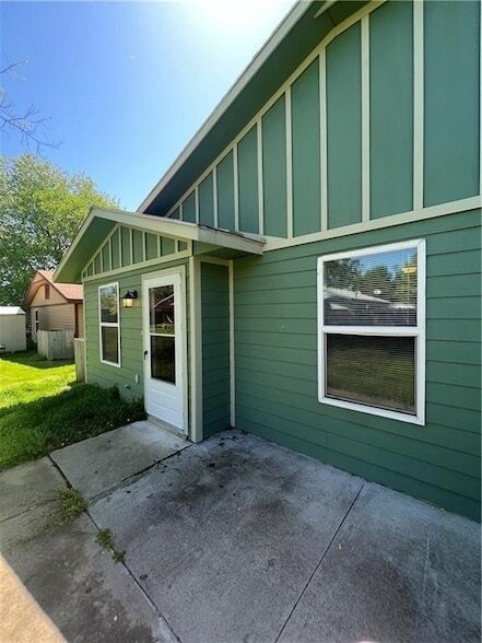 Building Photo - 2008 Cypress Pl