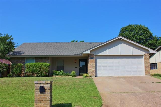 3704 Village Glen Trail, Arlington, TX 76016 - House Rental in ...