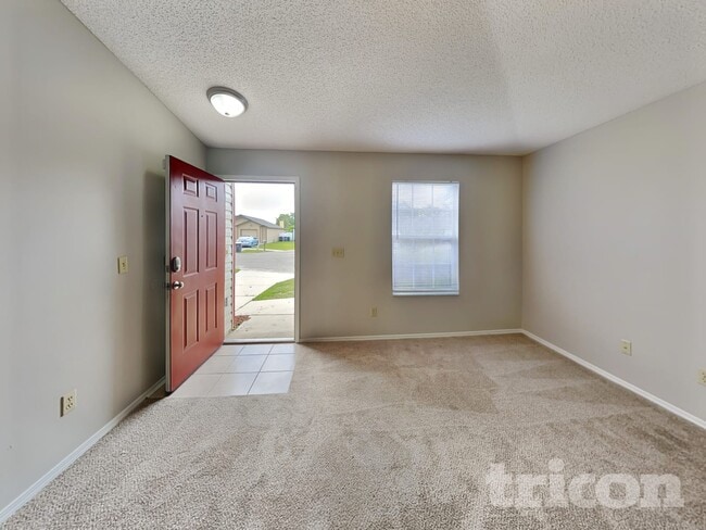 Building Photo - 8384 Argyle Corners Dr