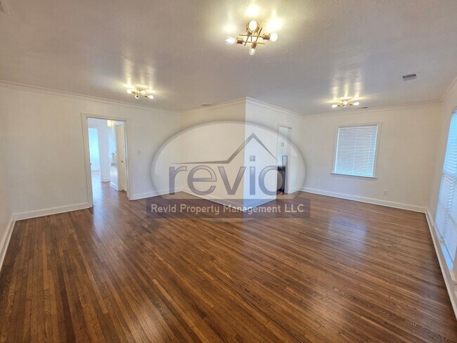 Foto del edificio - Newly Renovated 2 Bed 1 Bath near U of M!