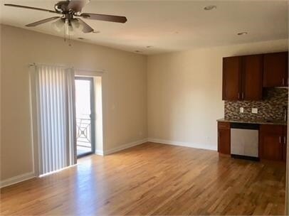 Foto del edificio - 2120 W Washington Blvd