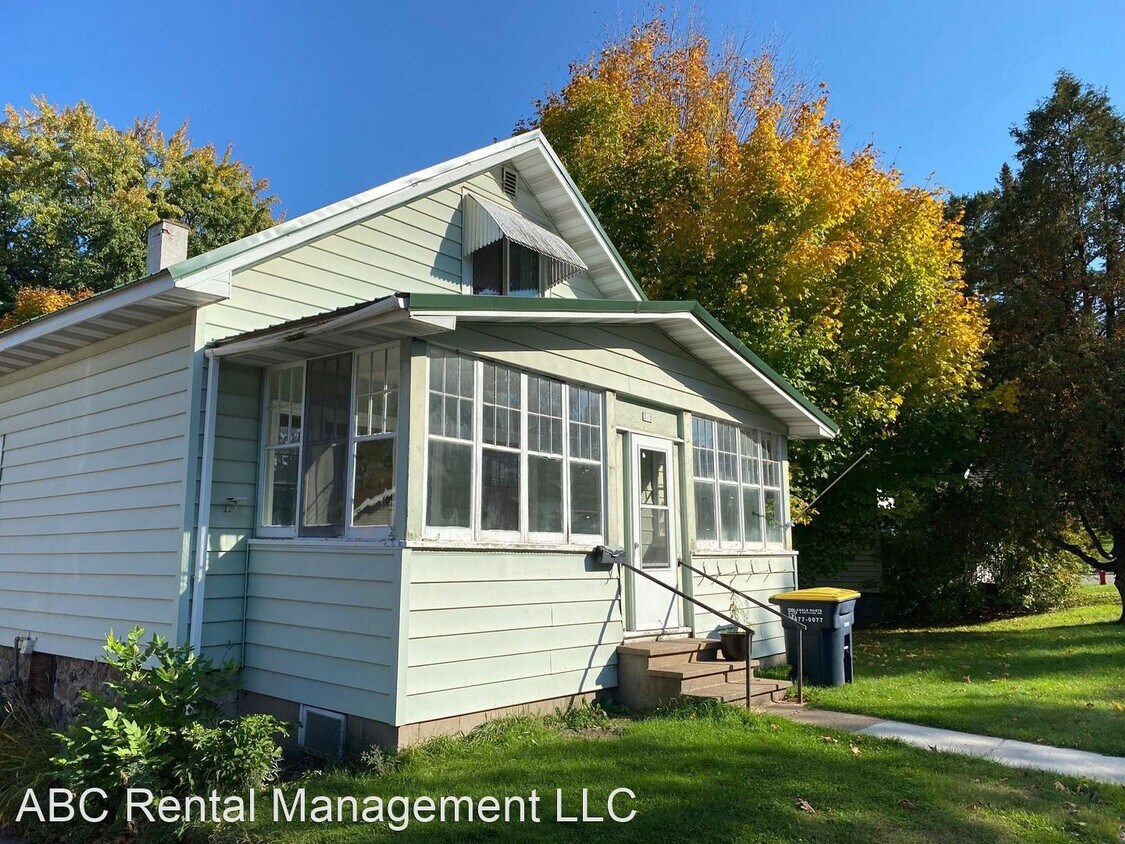 Primary Photo - 3 br, 1 bath House - 310 N Stevens St