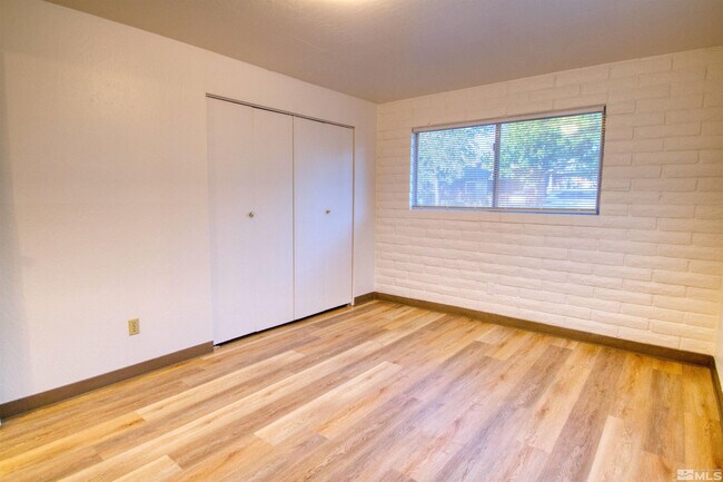 Foto del edificio - 1036 Bell St