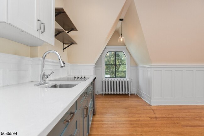 Building Photo - 89 Clinton Ave