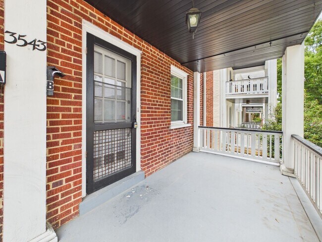 Foto del edificio - 3543 Grove Ave