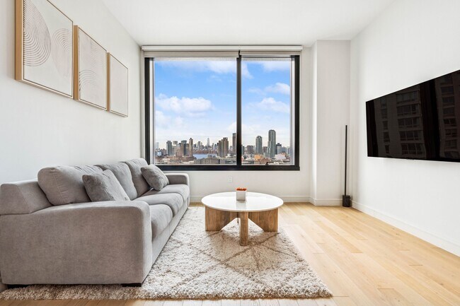 Foto del edificio - 45-30 Pearson St