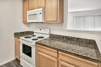 Valencia at Gale Ranch photo'