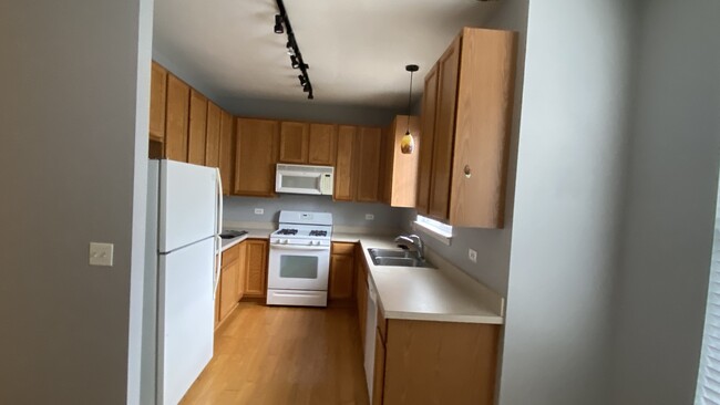 Building Photo - 2326 Hudson Cir