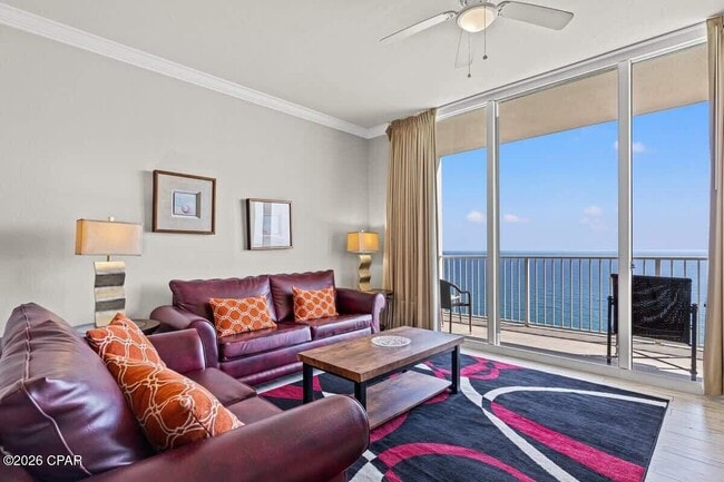 Foto del edificio - 16819 Front Beach Rd