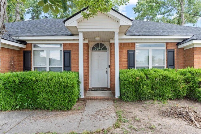 Foto del edificio - 4500 Martha's Way