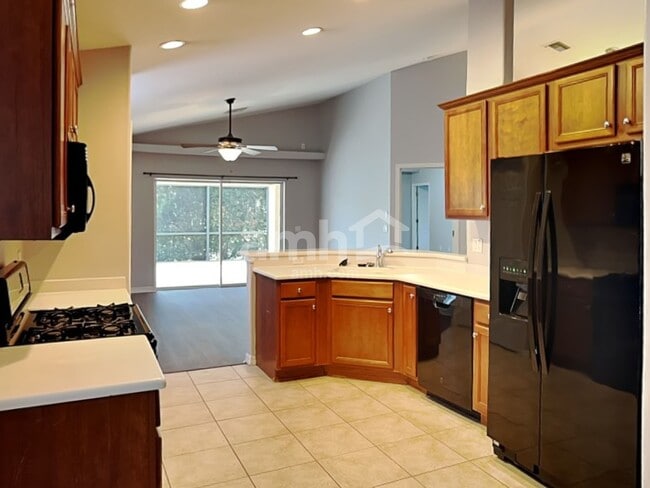 Building Photo - 33347 Irongate Dr