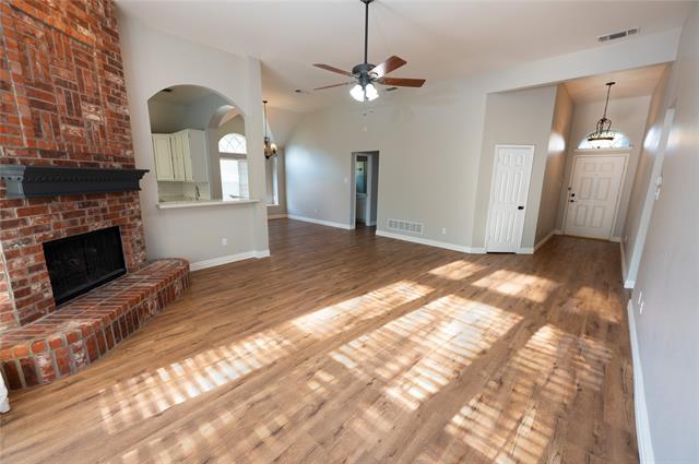 Building Photo - 8417 Falconet Cir