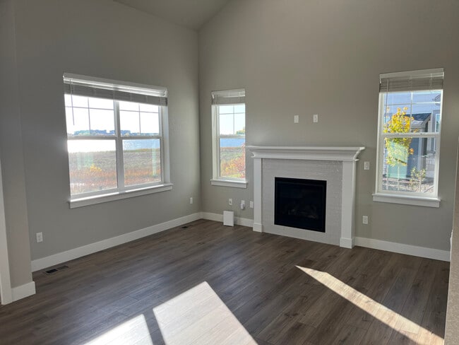 Building Photo - 4176 Trapper Lake Dr