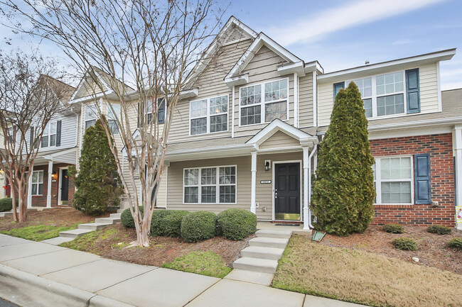 Foto del edificio - 2571 Brackley Pl NW