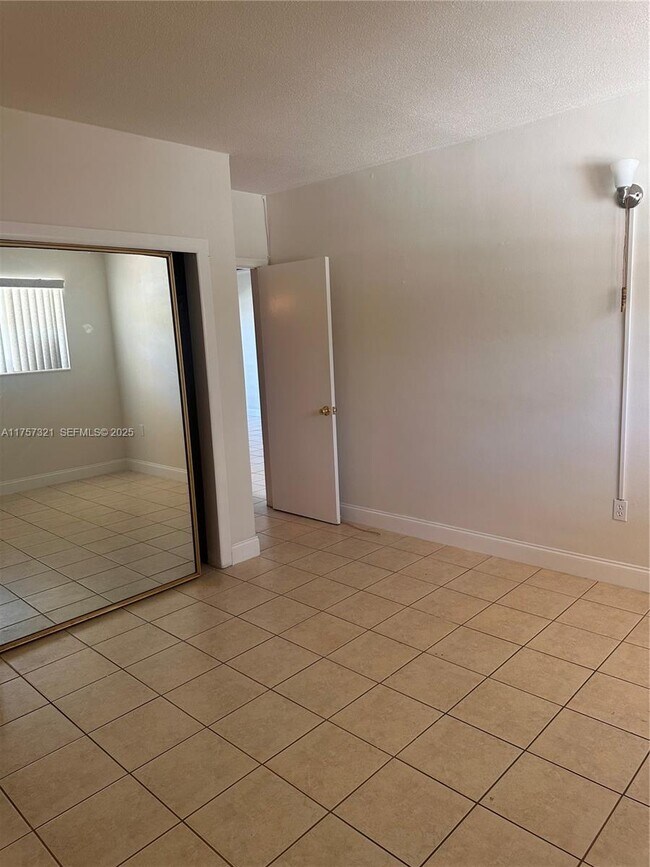 Foto del edificio - 19001 NE 2nd Ave