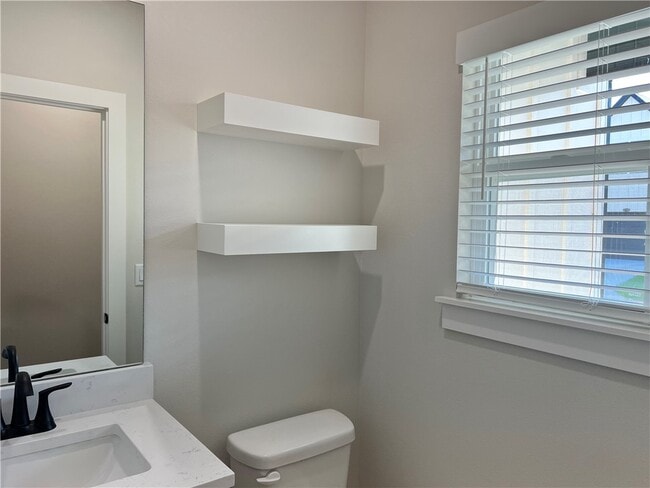 Building Photo - 1715 Cuppett Cir