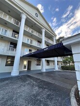 Building Photo - 1715 Whitehall Dr