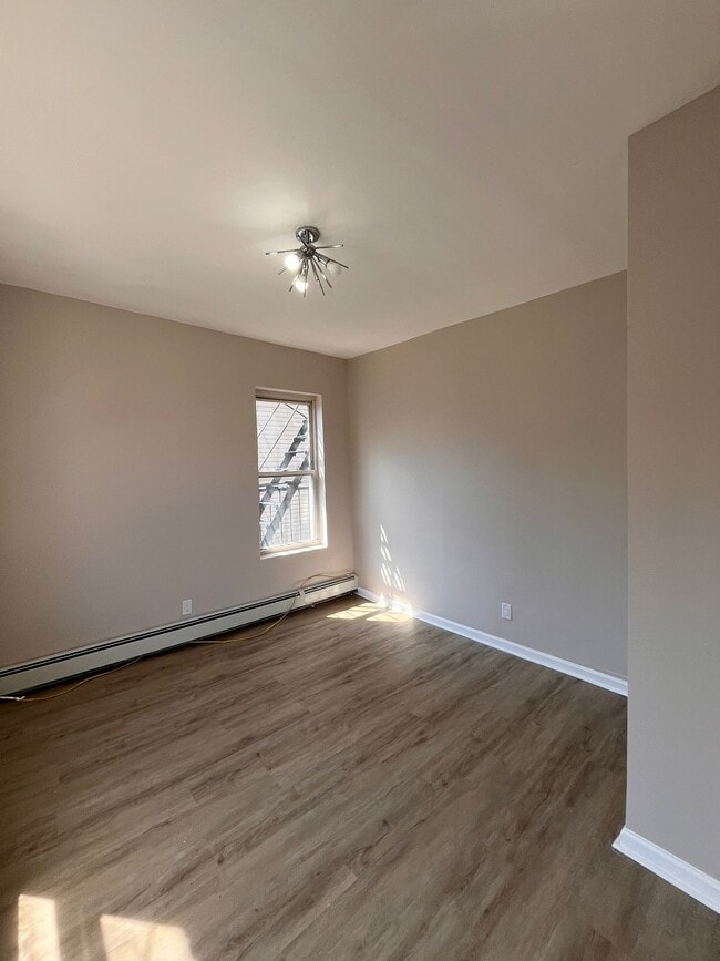 Building Photo - 165 Delaware Ave