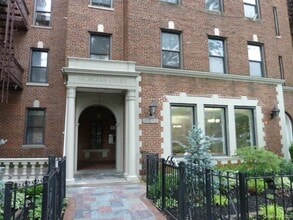 Building Photo - 109-20 Queens Blvd