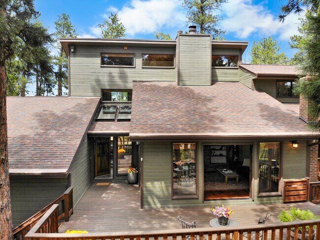 Foto del edificio - 4515 Red Rock Dr