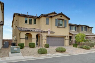 Building Photo - 9985 Bleeding Heart Ave