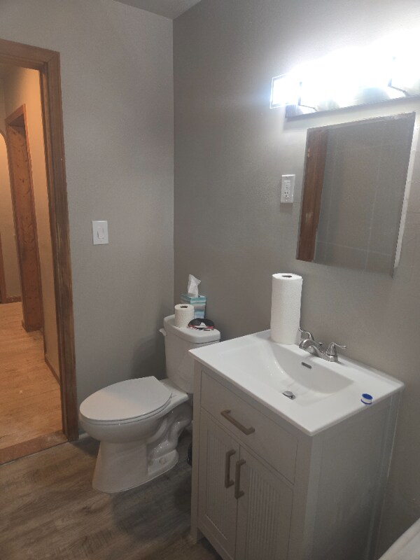 Building Photo - 12704 Pickford Ave