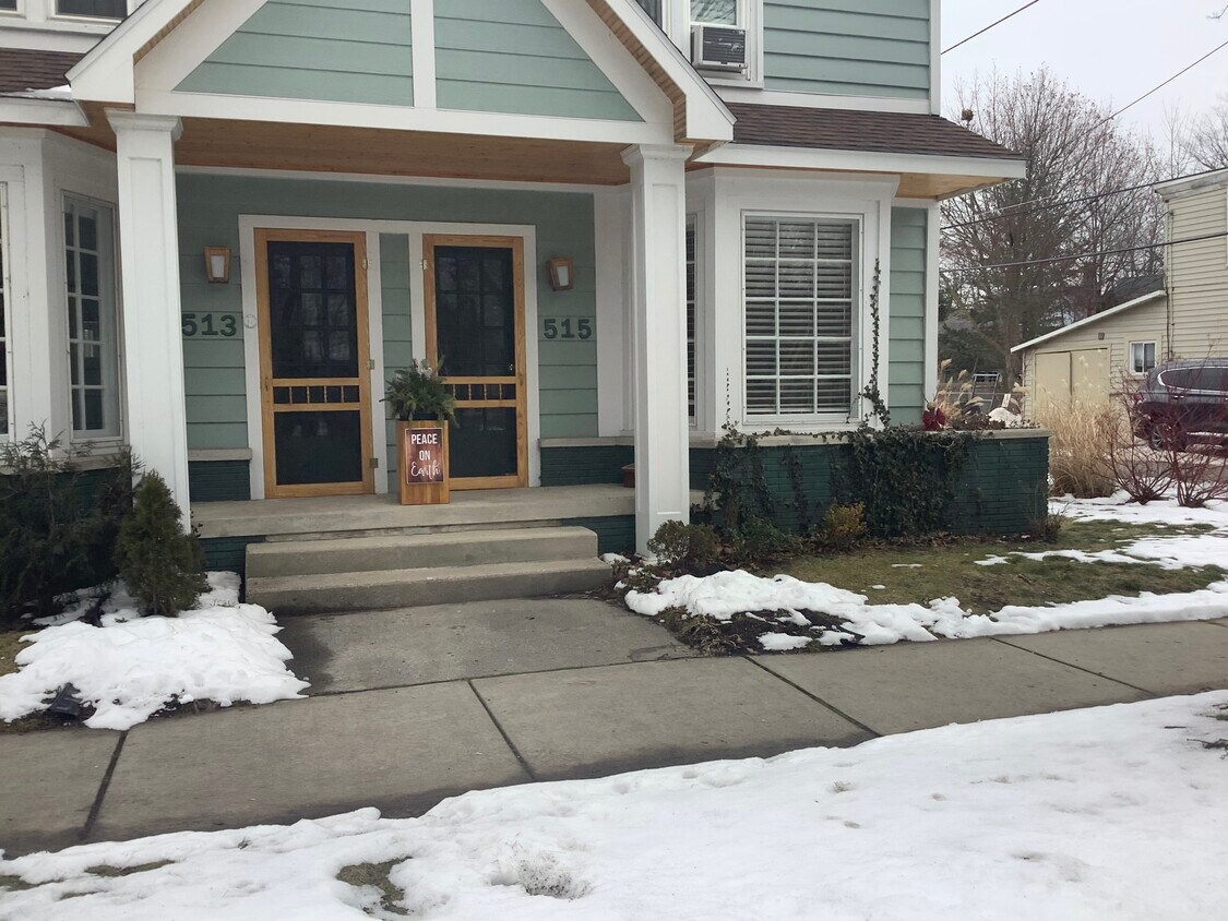 515 S Oak St, Traverse City, MI 49684 Townhome Rentals in Traverse