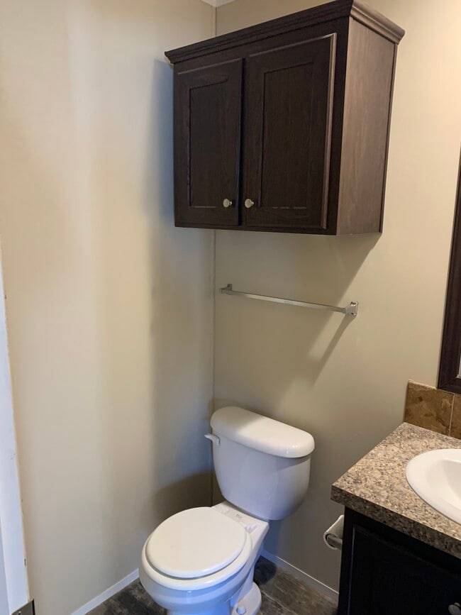 Building Photo - Early Bird Estates Unit #8