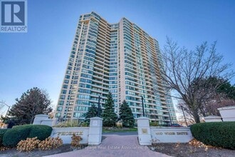 Building Photo - 550-550 Webb Dr