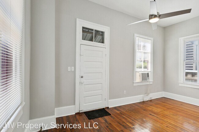 Building Photo - 1 br, 1 bath House - 940 N Rendon St